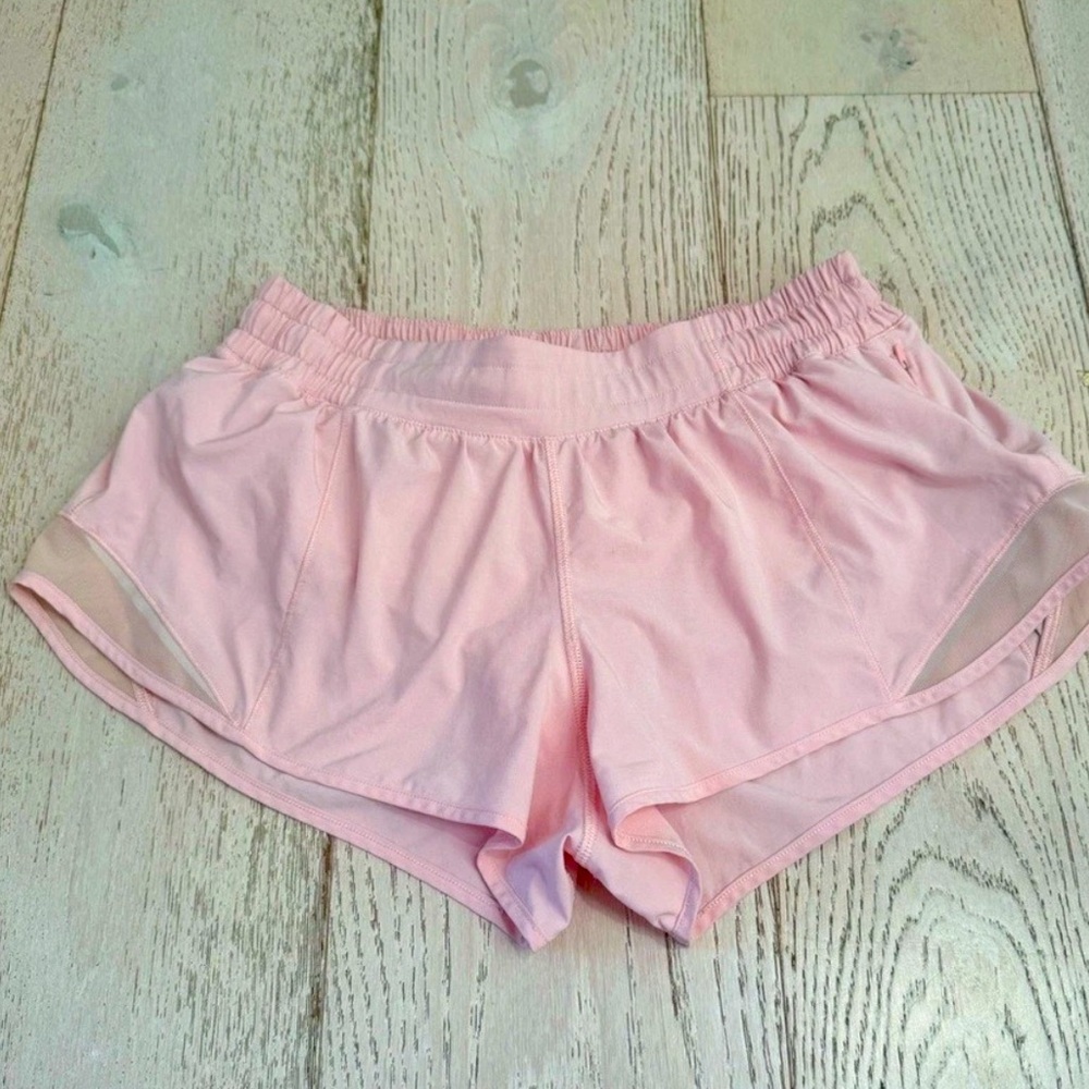 Lululemon Hotty Hot Shorts size 8 MIAMI PINK 2.5” Rare & Desired Discontinued - Picture 13 of 14